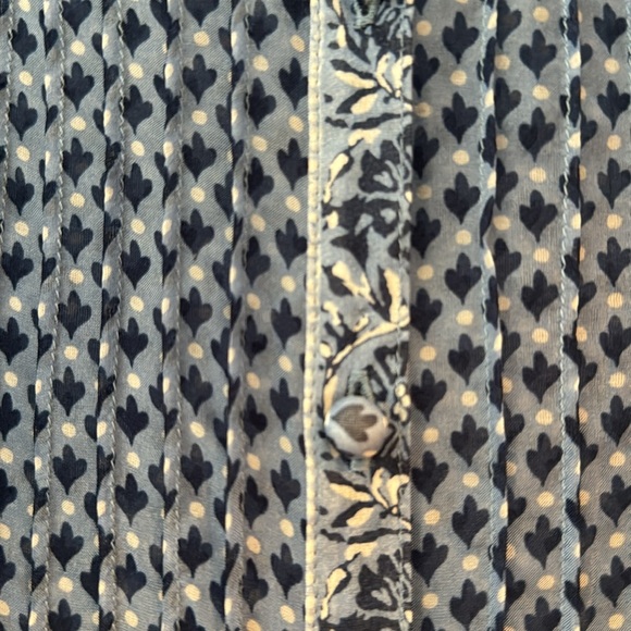 Vineyard Vines - Little Key Pintuck Blouse - size L - Picture 6 of 6